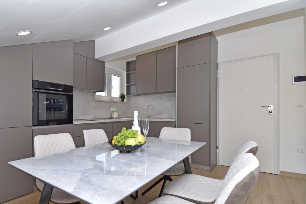 Luxury Apartments Luna Tučepi Kültér fotó